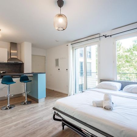 Blue Pearl By Plaza Apartment Montevrain Luaran gambar
