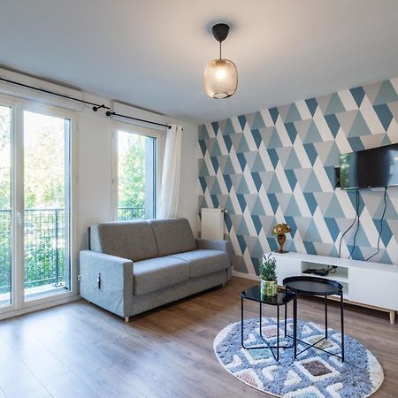 Blue Pearl By Plaza Apartment Montevrain Luaran gambar