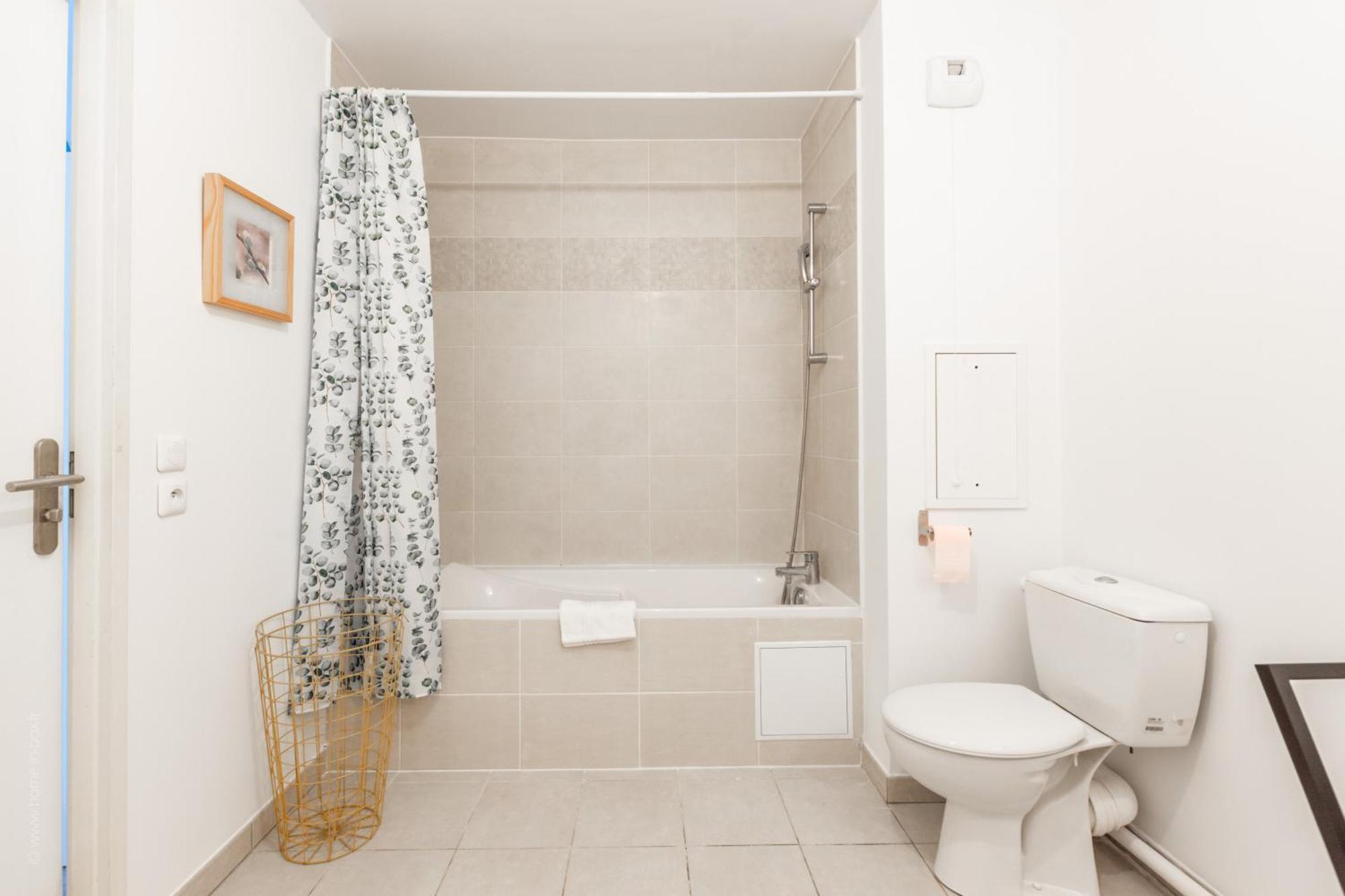Blue Pearl By Plaza Apartment Montevrain Luaran gambar